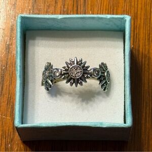 Sunburst Crystal Accent Silver Tone Women’s Ring 925 sz 8